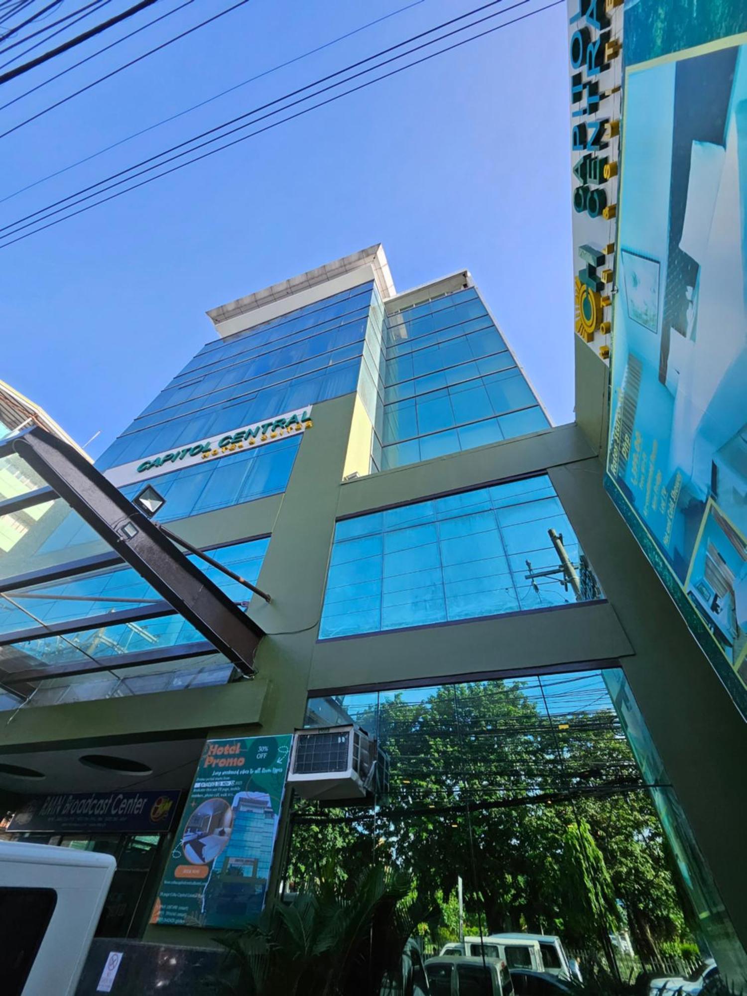 Cebu Capitol Central Hotel & Suites Powered By Cocotel Екстер'єр фото